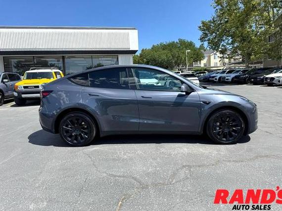 TESLA MODEL Y 2023 7SAYGDEE4PA156922 image